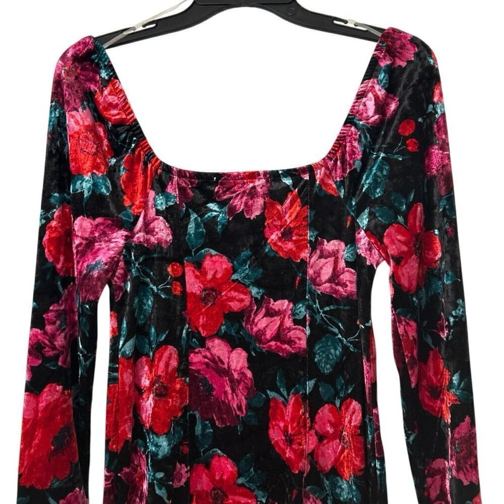 MADDEN NYC Velvet Pink & Red Floral Scoop Neck Coquette Mini Dress Size Medium - Picture 8 of 12